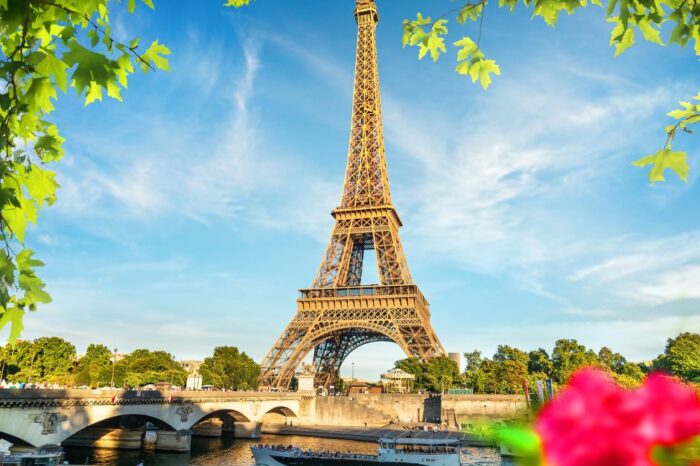 Παρίσι η πόλη του Φωτός, (Πάσχα & Πρωτομαγιά)