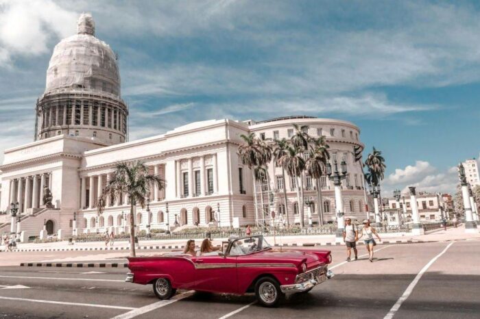 Κούβα – Μεξικό Viva La Vida, (Απρίλιο – Αύγουστο)